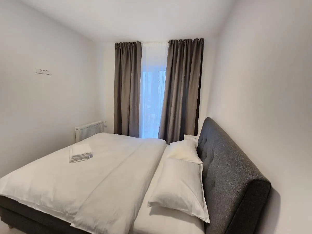 New Style White Modern Apartments ブカレスト