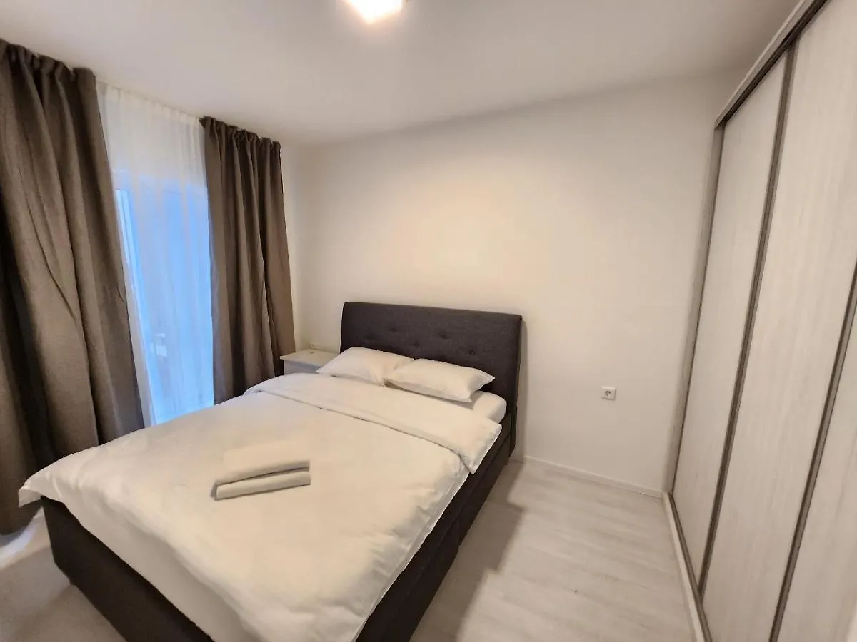 New Style White Modern Apartments ブカレスト