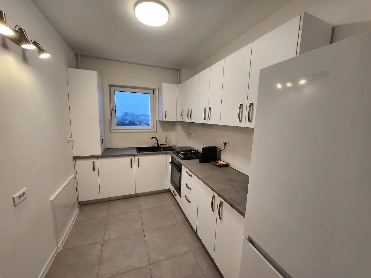New Style White Modern Apartments ブカレスト