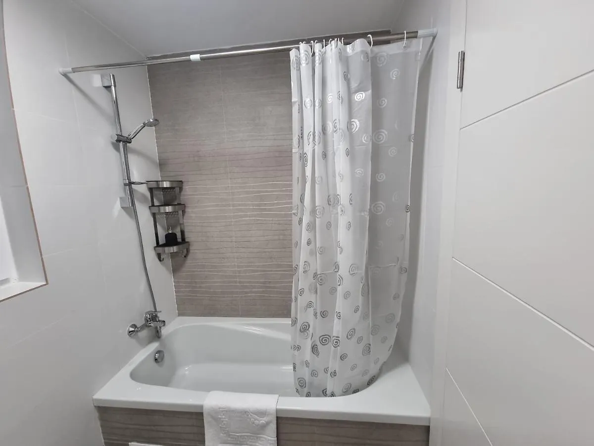 New Style White Modern Apartments ブカレスト