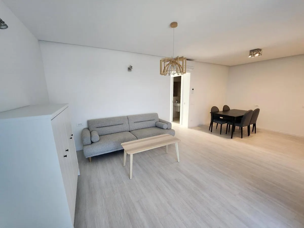 New Style White Modern Apartments ブカレスト