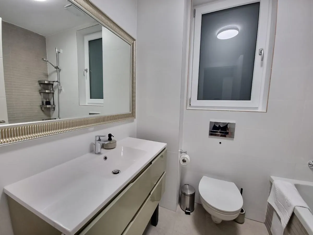 New Style White Modern Apartments Boekarest 0*,  Roemenië