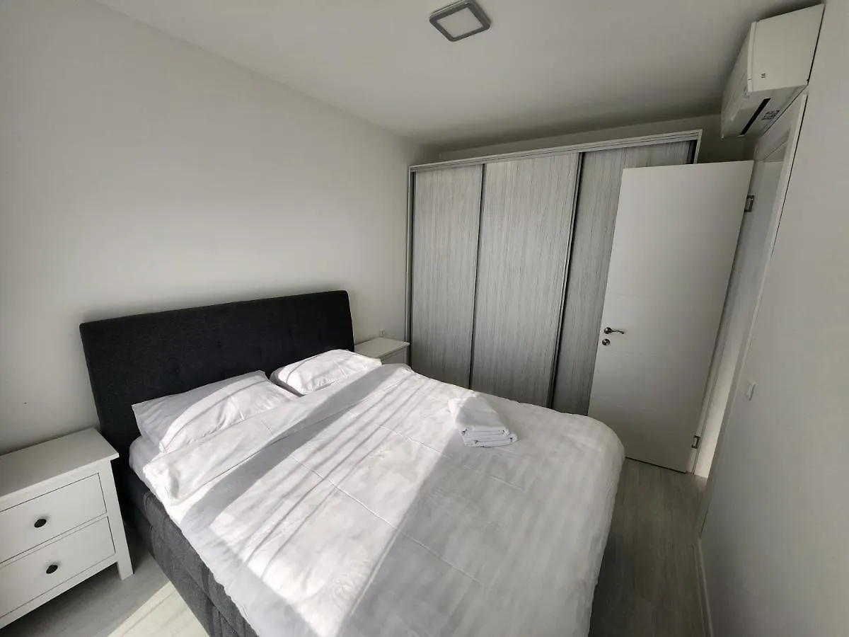 New Style White Modern Apartments Boekarest 0*,